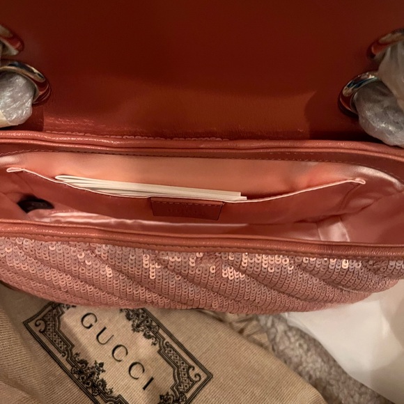Gucci GG Marmont Mini – Pink Sequin Shoulder Bag - Picture 3 of 3